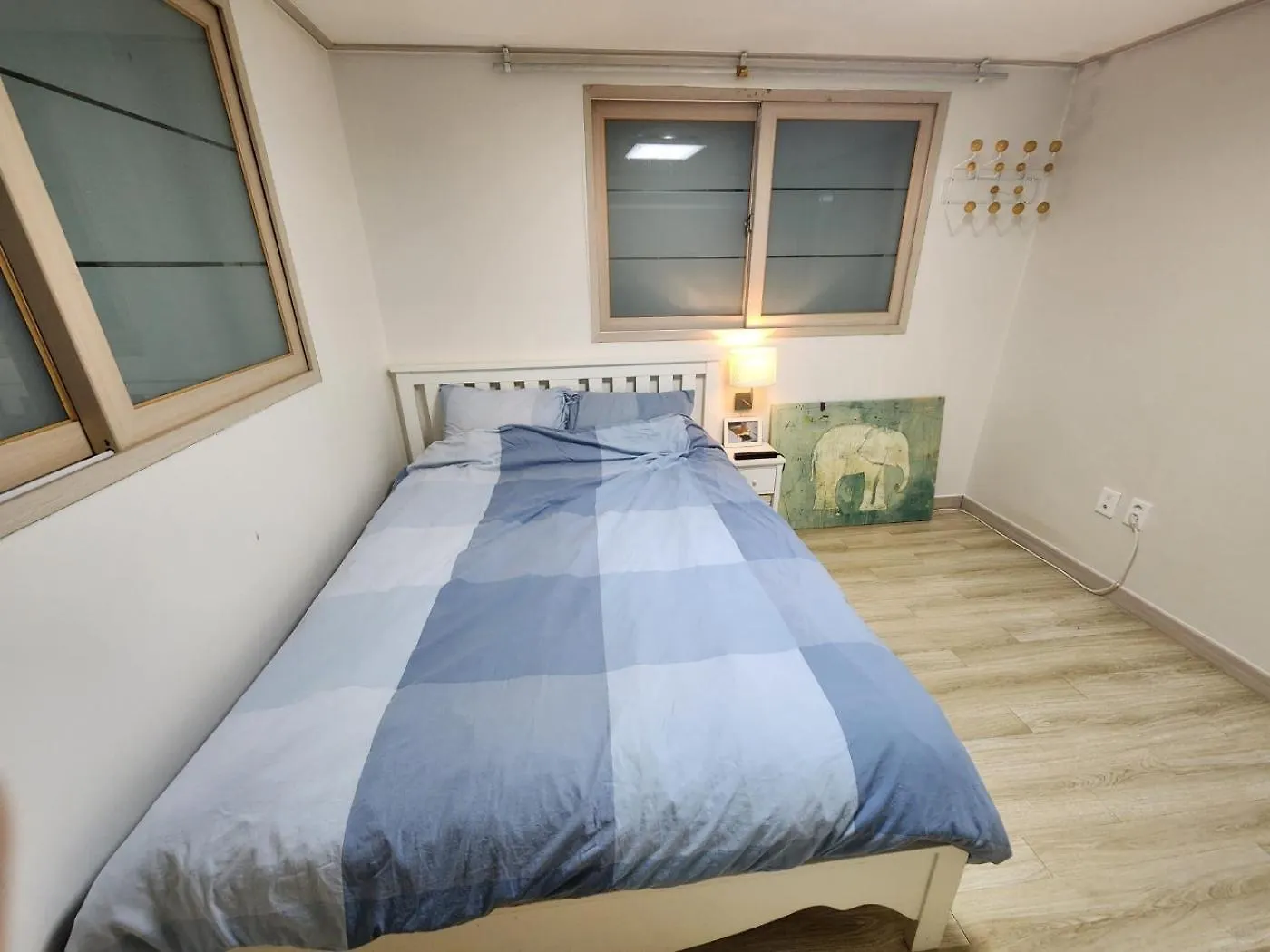 New Two Room House In Station Area Seoul