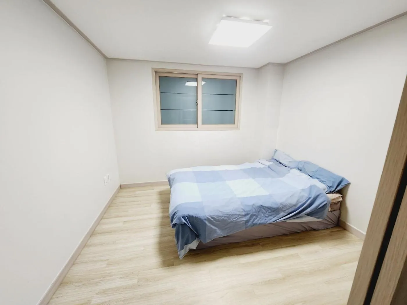 New Two Room House In Station Area Szöul Dél-Korea